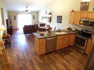 1077 Hewitt Blvd, Red Wing, MN 55066