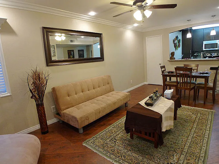 Villa De Adel Apts — Photo 72