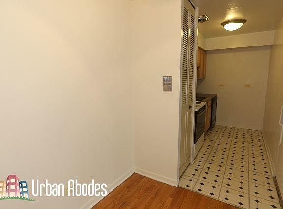 5th image of 541 W Briar Pl #Ua410