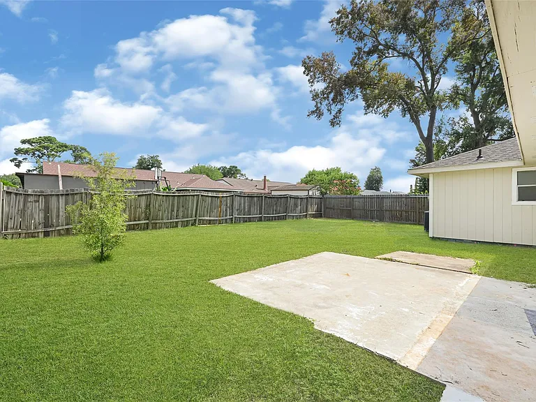 13327 N Thorntree Dr — Photo 23