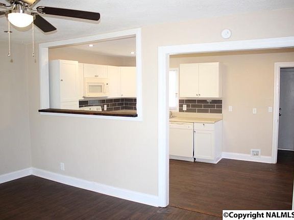 3rd image of 2710 Barbara Dr NW