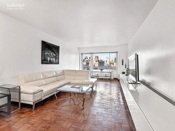 2nd image of 118 E 60th St #16DE