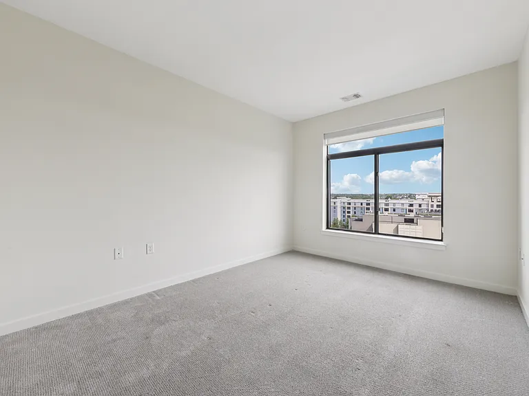 Fahrenheit Apartments — Photo 12