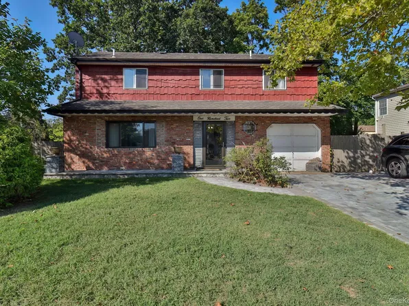 102 Branch Avenue, Central Islip, NY 11722