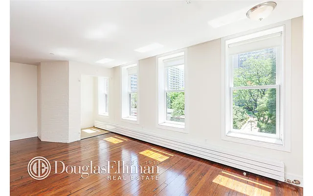 Rented by Douglas Elliman | media 39