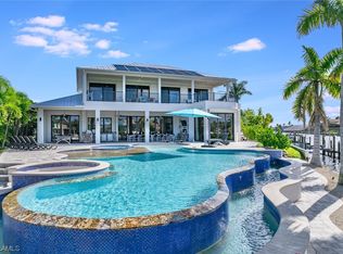 2416 SW 49th Terrace Cpe, Coral, FL 33914