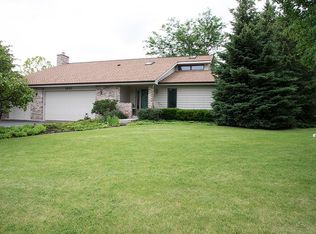 3031 Country Club Ln, Dekalb, IL 60115