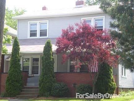 1st image of 1333 W 105th St