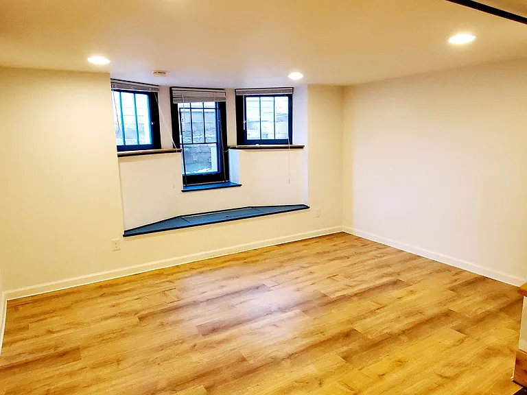 719 Remington St — Photo 37