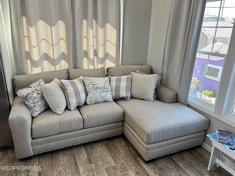 104 W Chadwick Way — Photo 6