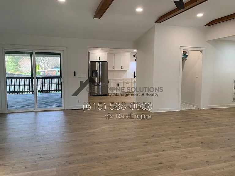 217 Oxford Dr — Photo 7