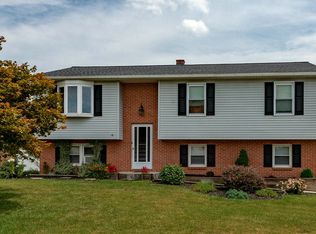 634 Meadow Dr, Lebanon, PA