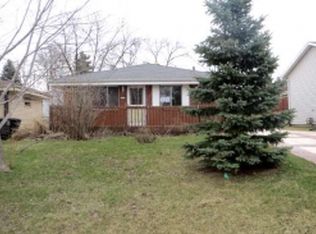 4234 S 92nd St, Greenfield, WI 53228