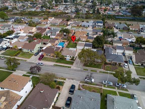 2nd image of 5948 Dunrobin Ave