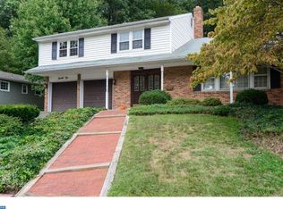 22 Nottingham Way, Turnersville, NJ 08012