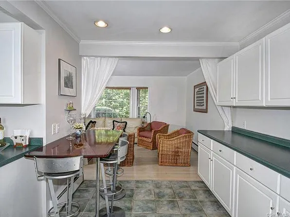 45 Sunrise Ave, New Canaan, CT 06840