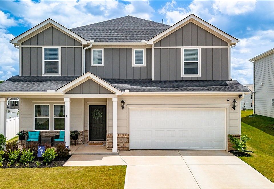 1st image of 6 Roderick Ln
