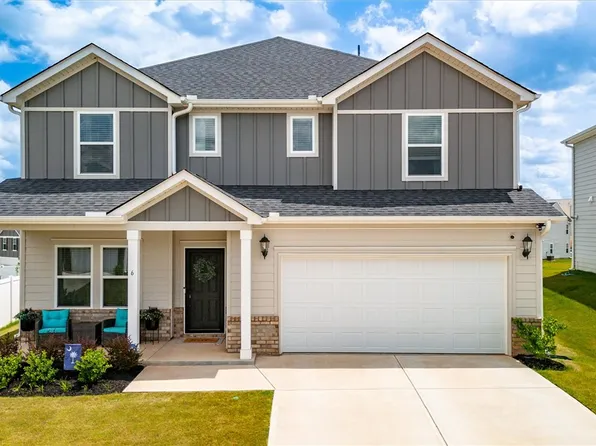 6 Roderick Ln, Greenville, SC 29605