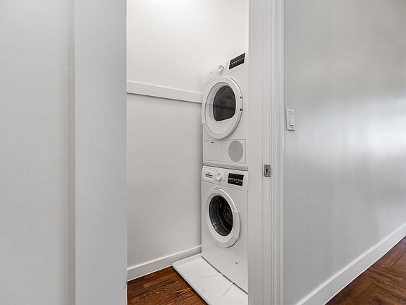 5th image of 1750 Golden Gate Ave #10