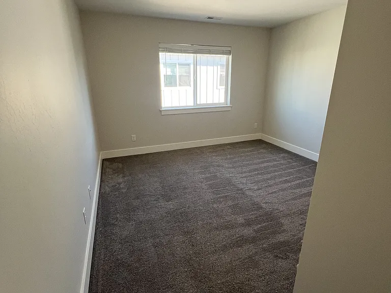 1185 Abigail Ln #A — Photo 25