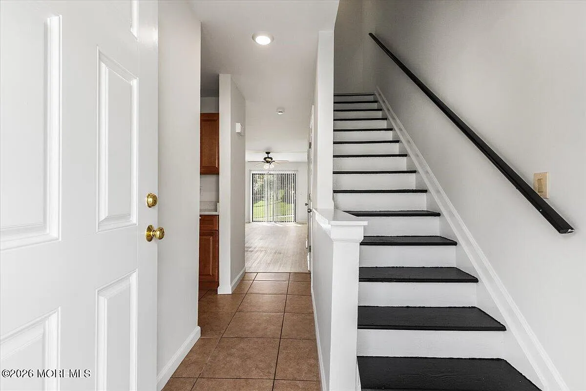 2 bed, 2.5 bath, 1152 sqft, $2,800 — Photo 3