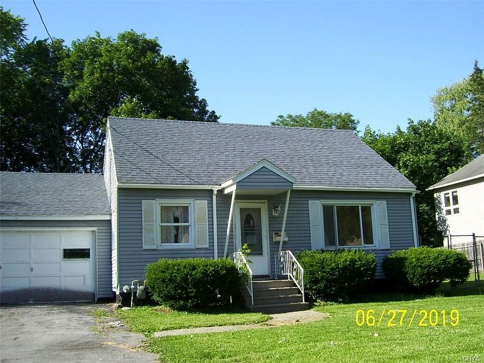1st image of 134 W Florence Ave