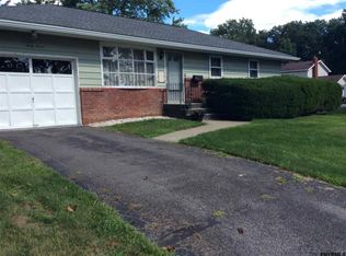 47 Hoffman Dr, Latham, NY 12110