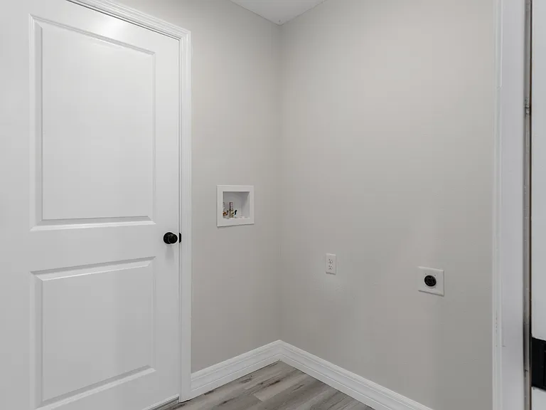 3735 E Adams St — Photo 12