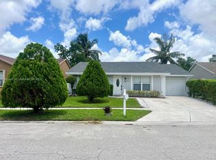 5427 Blueberry Hill Ave, Lake Worth, FL 33463