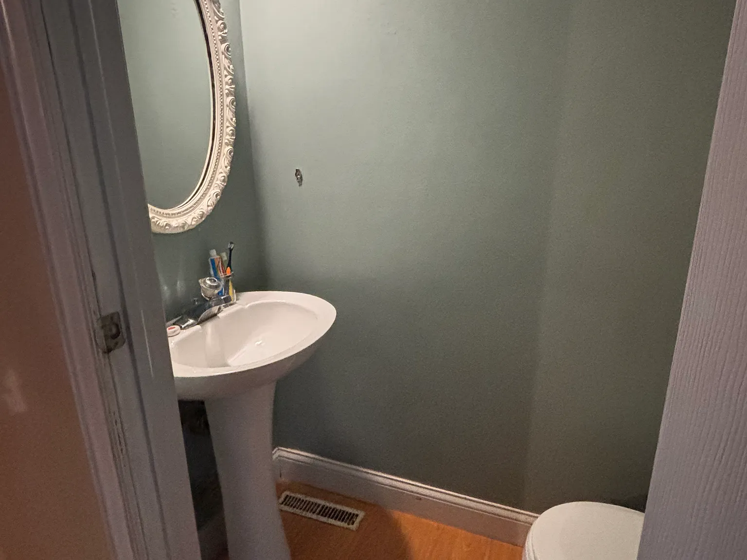2 bed, 1.5 bath, 1020 sqft, $1,595 — Photo 4