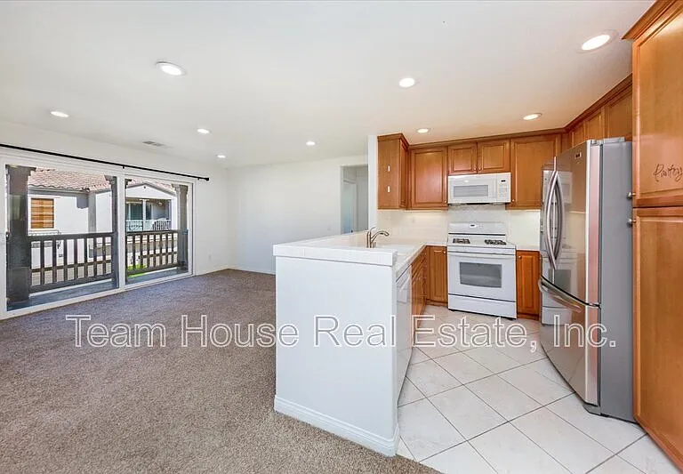 28440 Mirabelle Ln — Photo 5