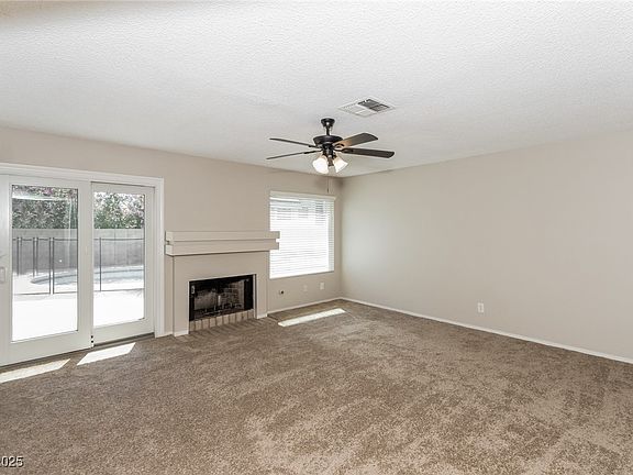 5th image of 2924 Pleasant Lake Dr