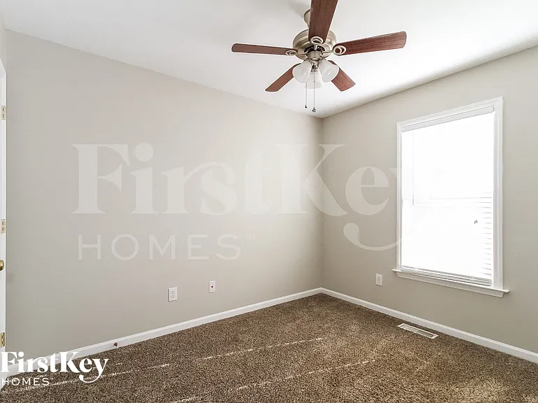 2487 Somerset Place Dr — Photo 10