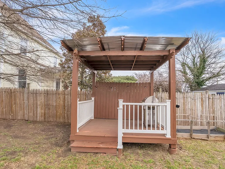 4109 Crittenden St #MAIN — Photo 22