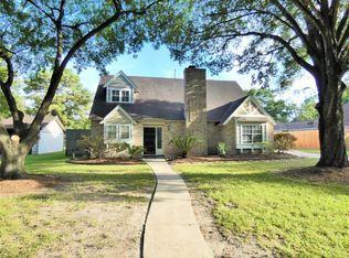 7511 Renmark Ln, Houston, TX 77070