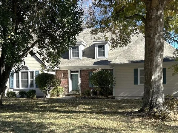 5706 W 124th St, Overland Park, KS 66209