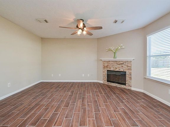 5th image of 17010 Maricella Cir