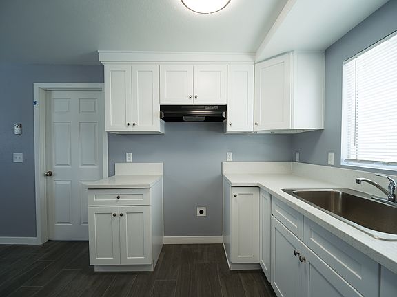 4th image of 500 S Montebello Blvd #502