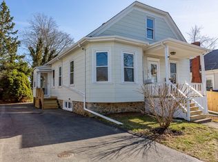 44 Slocum St, Acushnet, MA 02743