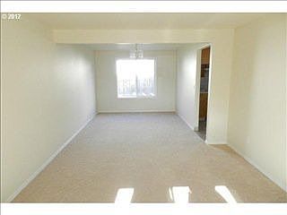 2nd image of 17016 NE 22nd St