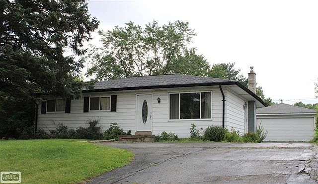 1st image of 1554 Joslyn Ave