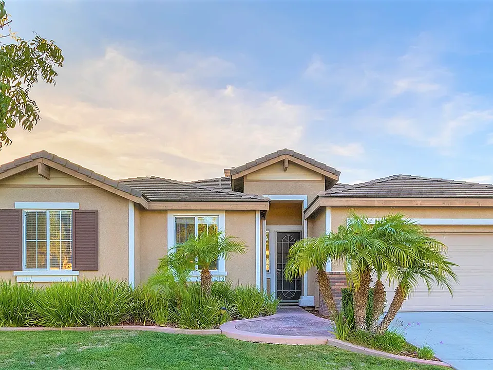 885 Panella Ct