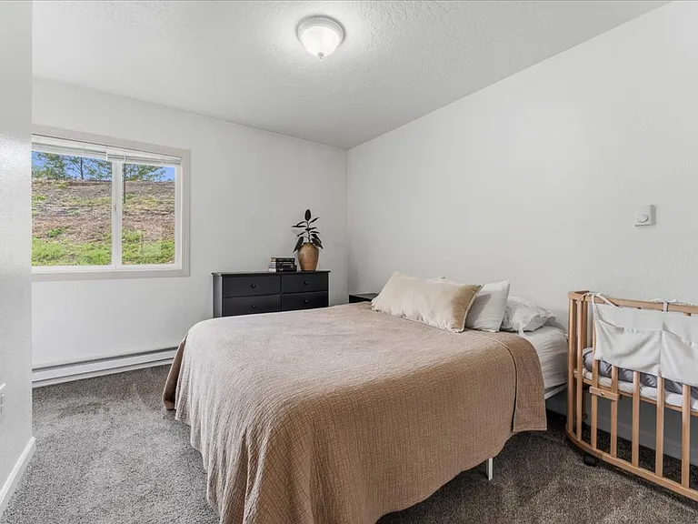 114 Cherry St NW — Photo 15