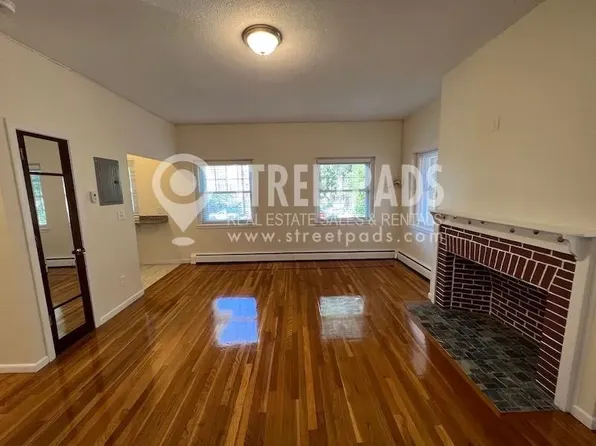 2016 Commonwealth Ave #28, Brighton, MA 02135