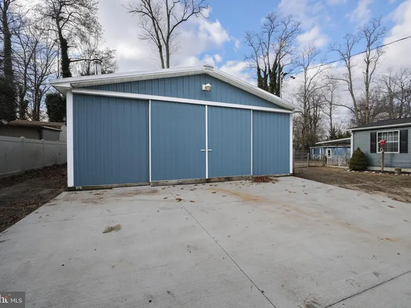 210 Pennsylvania Ave, Hainesport, NJ 08036