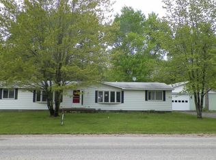 2704 Levering Rd, Cheboygan, MI 49721