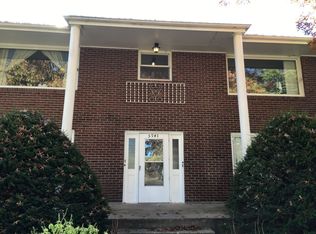 5941 Garrett Ln APT 2W, Rockford, IL 61107
