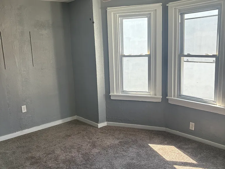 209 S Springfield Rd — Photo 12