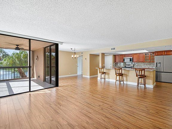 2nd image of 950 Egret Circle #5202