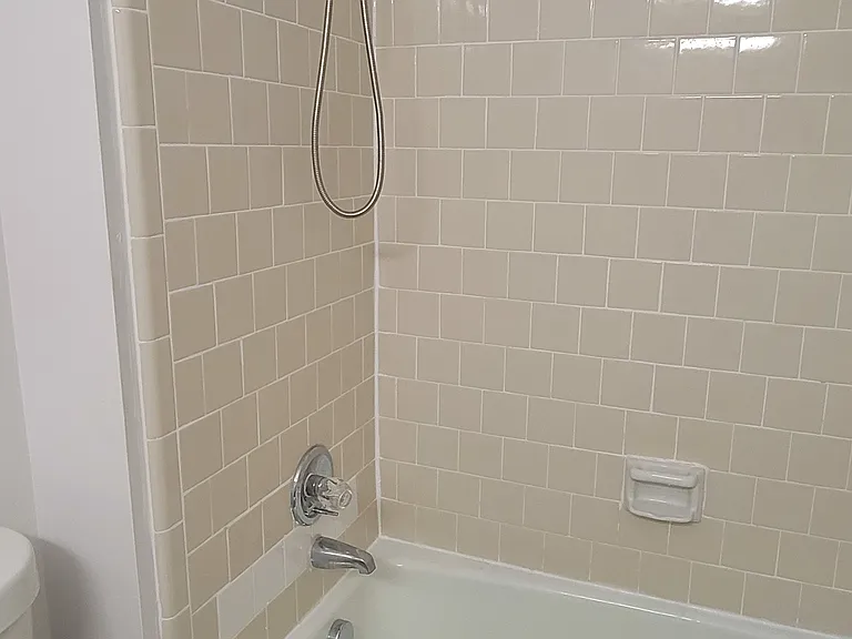 1376 Heritage Glen Dr — Photo 27